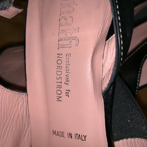 Amalfi exclusively for Nordstorm size 7B - Picture 3 of 4